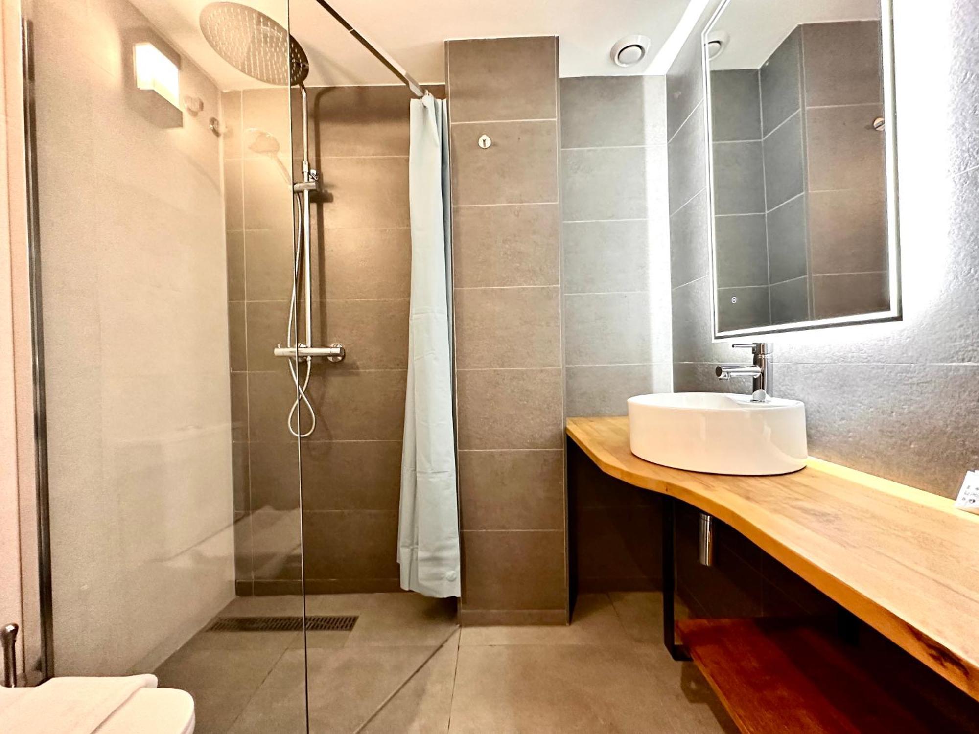 Place Your Place Suites Benimaclet บาเลนเซีย ภายนอก รูปภาพ